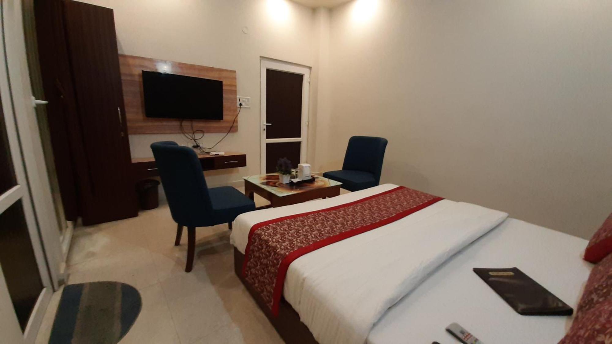 Hotel Ventures Inn Amritsar Habitación foto
